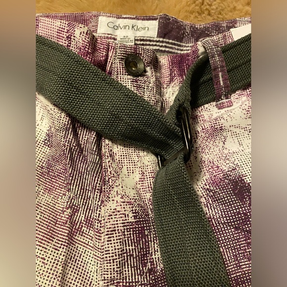 BNWT Size 32 Calvin Klein men’s shorts with belt - Picture 7 of 12